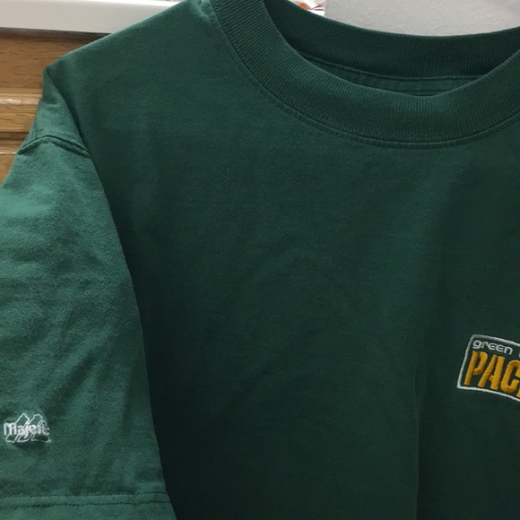 NFL (Green Bay Packers)-Vintage Green Majestic Tee - Picture 5 of 8